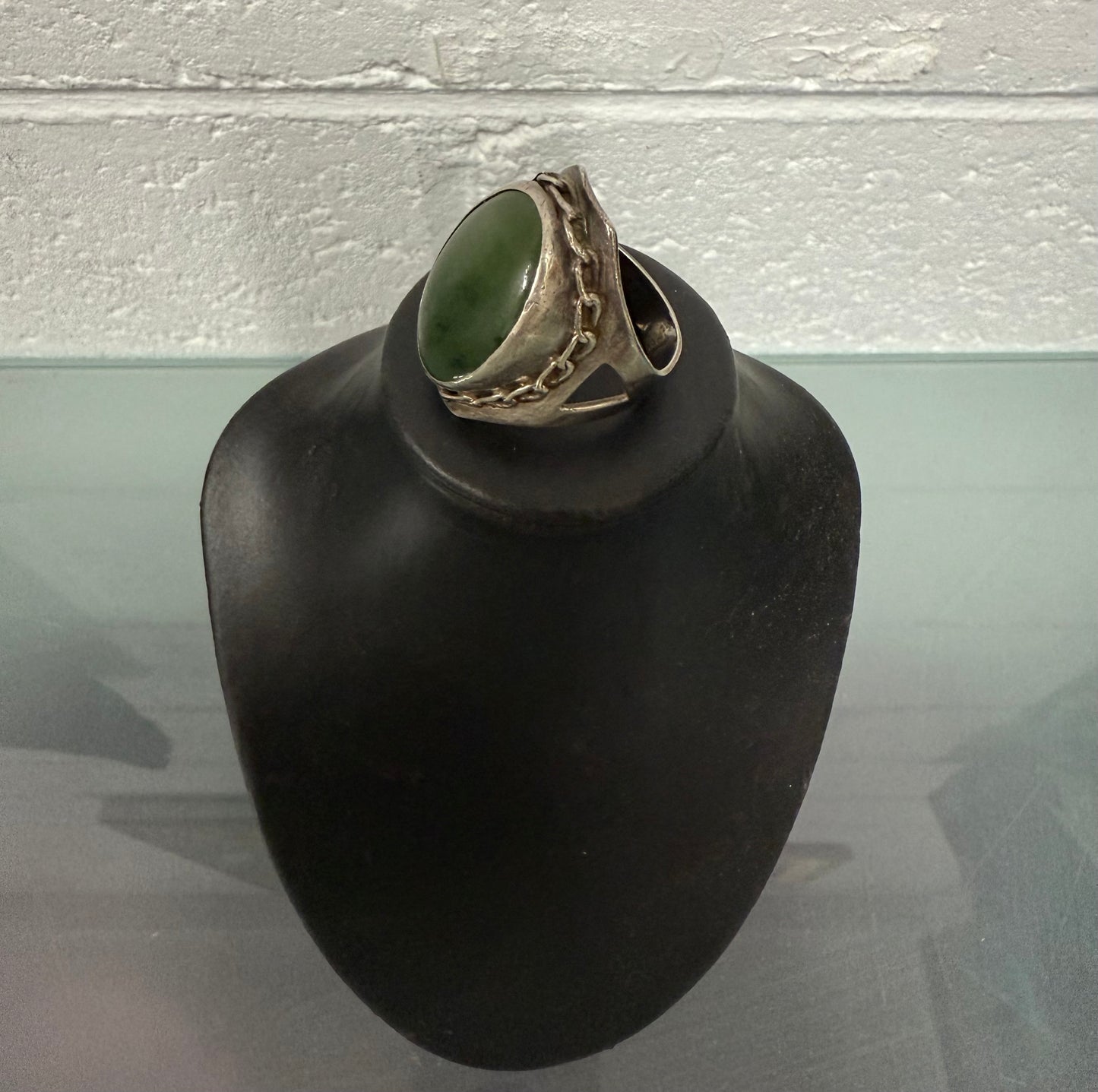 Vintage heavy Silver Ring With Nephrite Jade