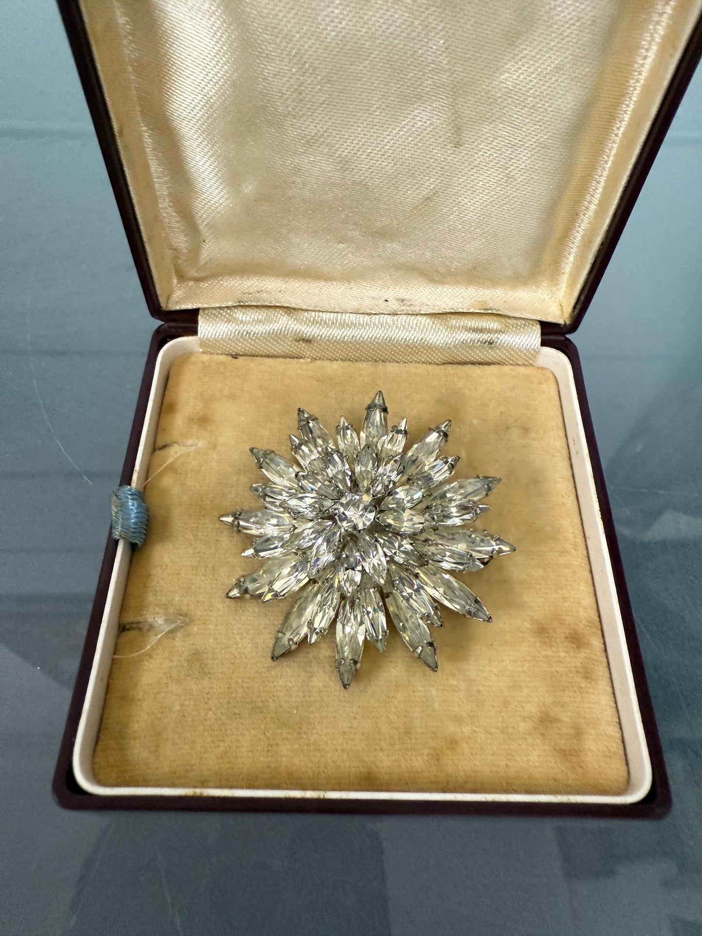 Vintage Rhinestone Starburst Brooch