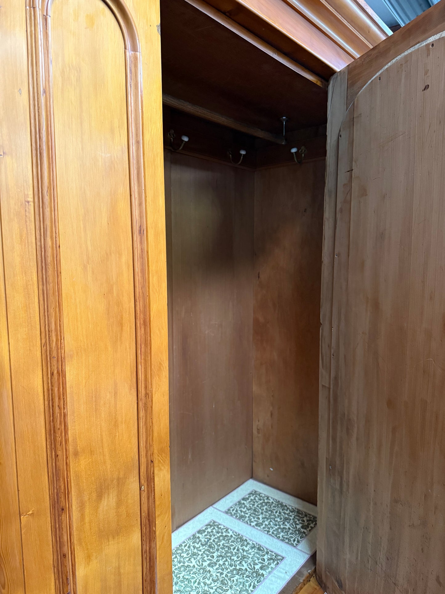 Antique Victorian Huon Pine Bedroom Suite Includes Dressing Table, Wardrobe & Chest of Drawers