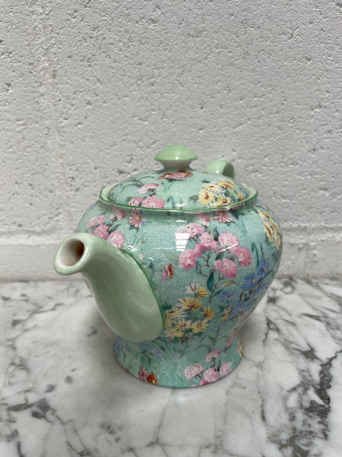 Shelley "Melody" Teapot with Lid.