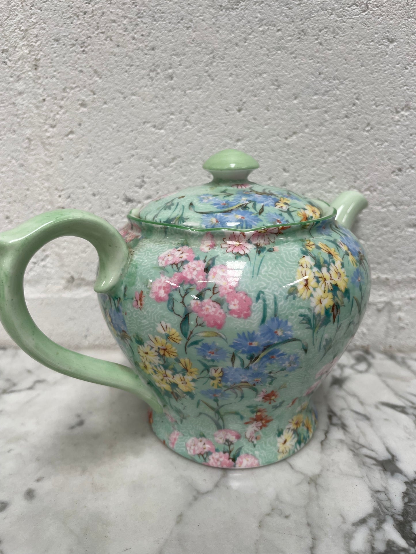 Shelley "Melody" Teapot with Lid.