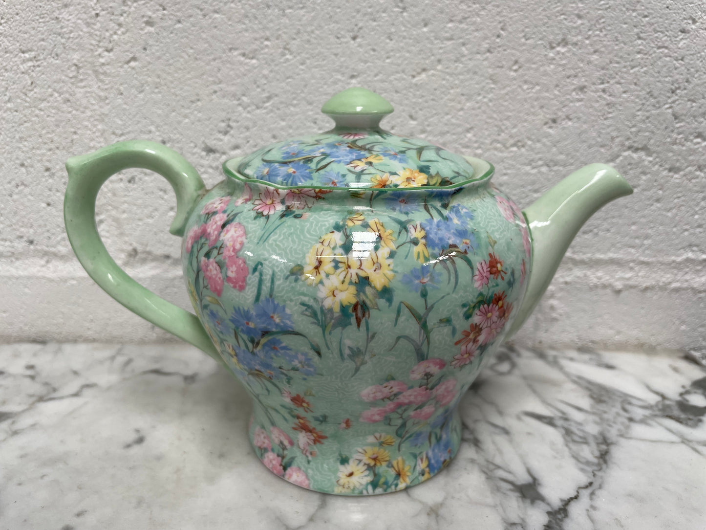 Shelley "Melody" Teapot with Lid.