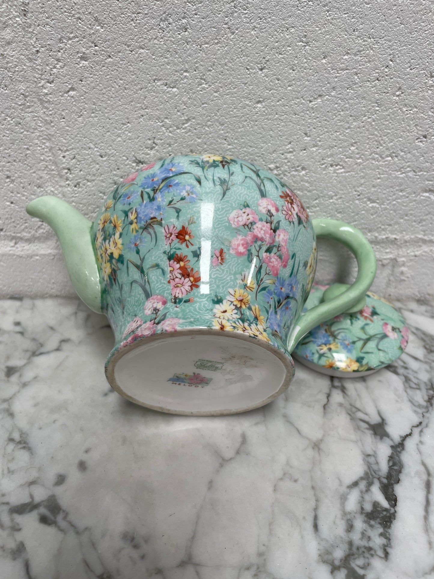 Shelley "Melody" Teapot with Lid.