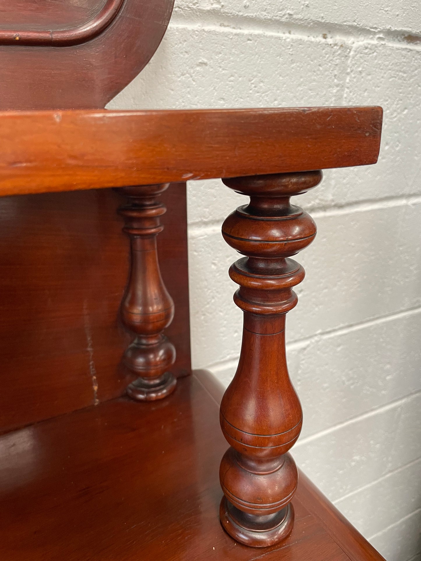 Antique Australian cedar single-drawer sideboard Chiffonier. It is in good original detailed condition and has been sourced locally.