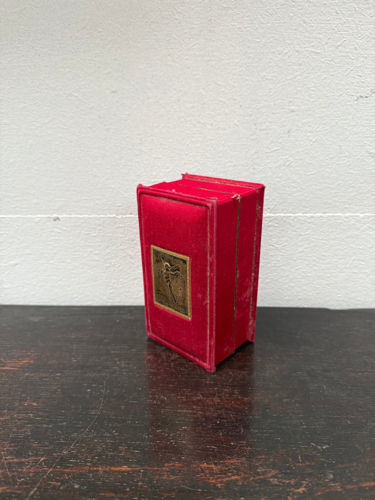Vintage Art Deco Paris perfume box