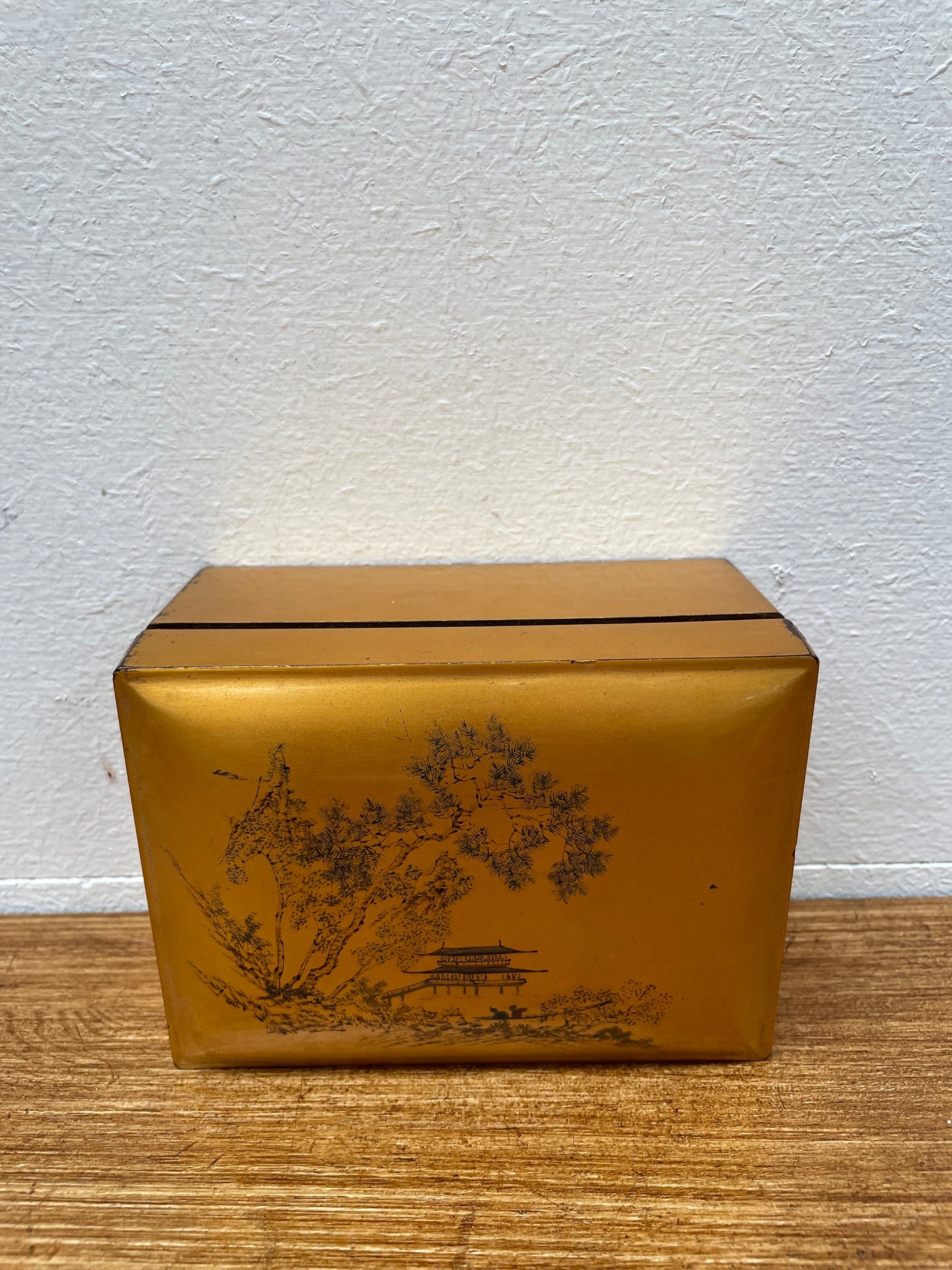 Antique Gilt Lacquer Trinket Box
