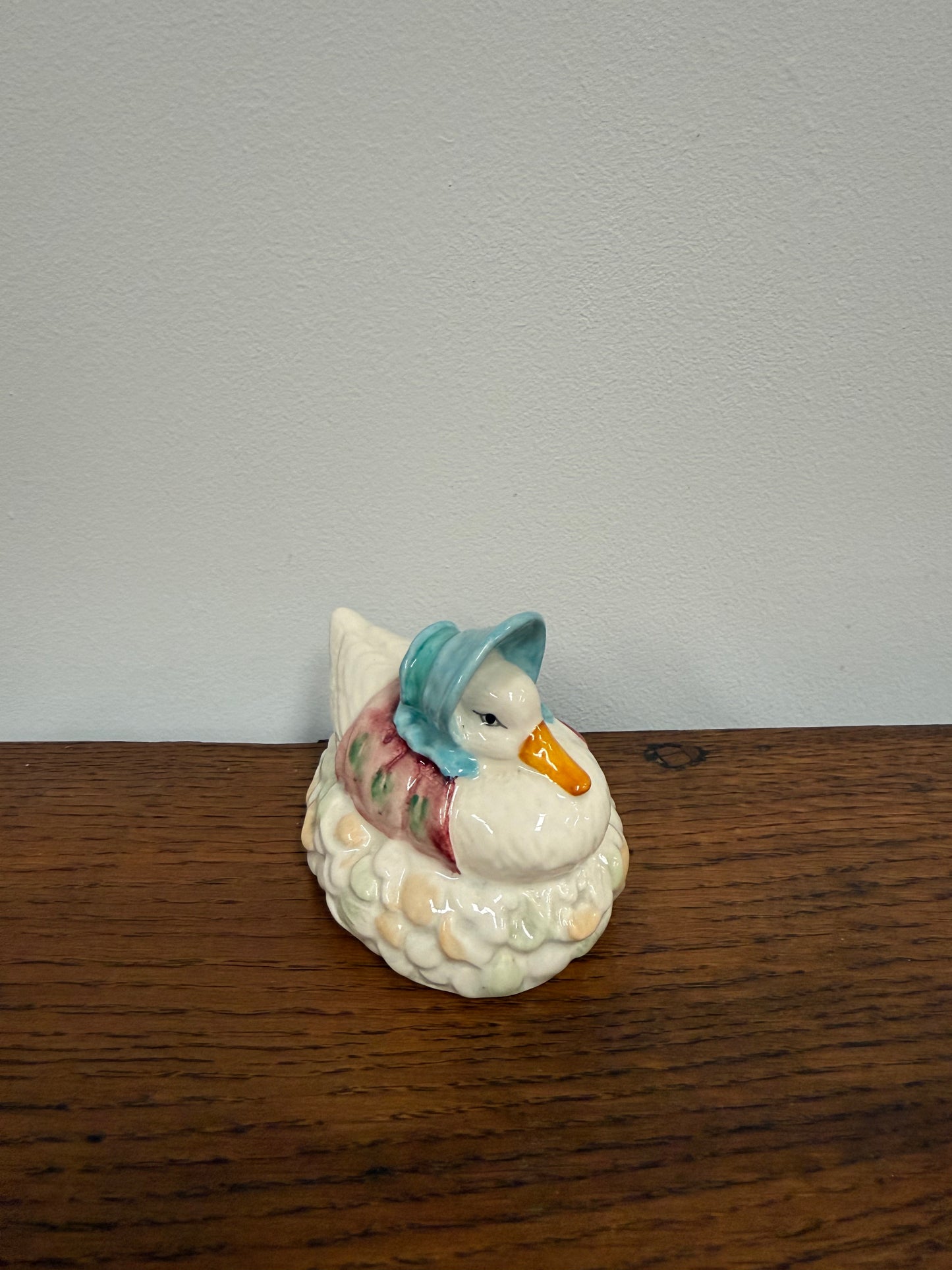 Beatrix Potter "Jemima Puddleduck Made A Feather Nest"