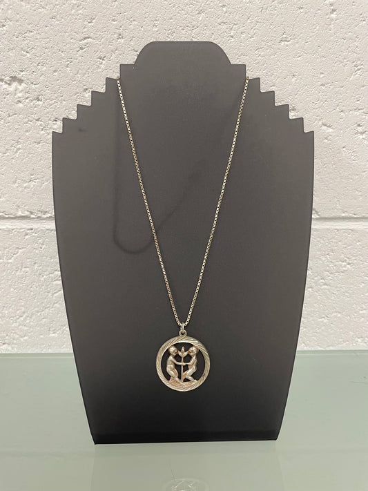 Vintage Sterling Silver Chain & Pendant