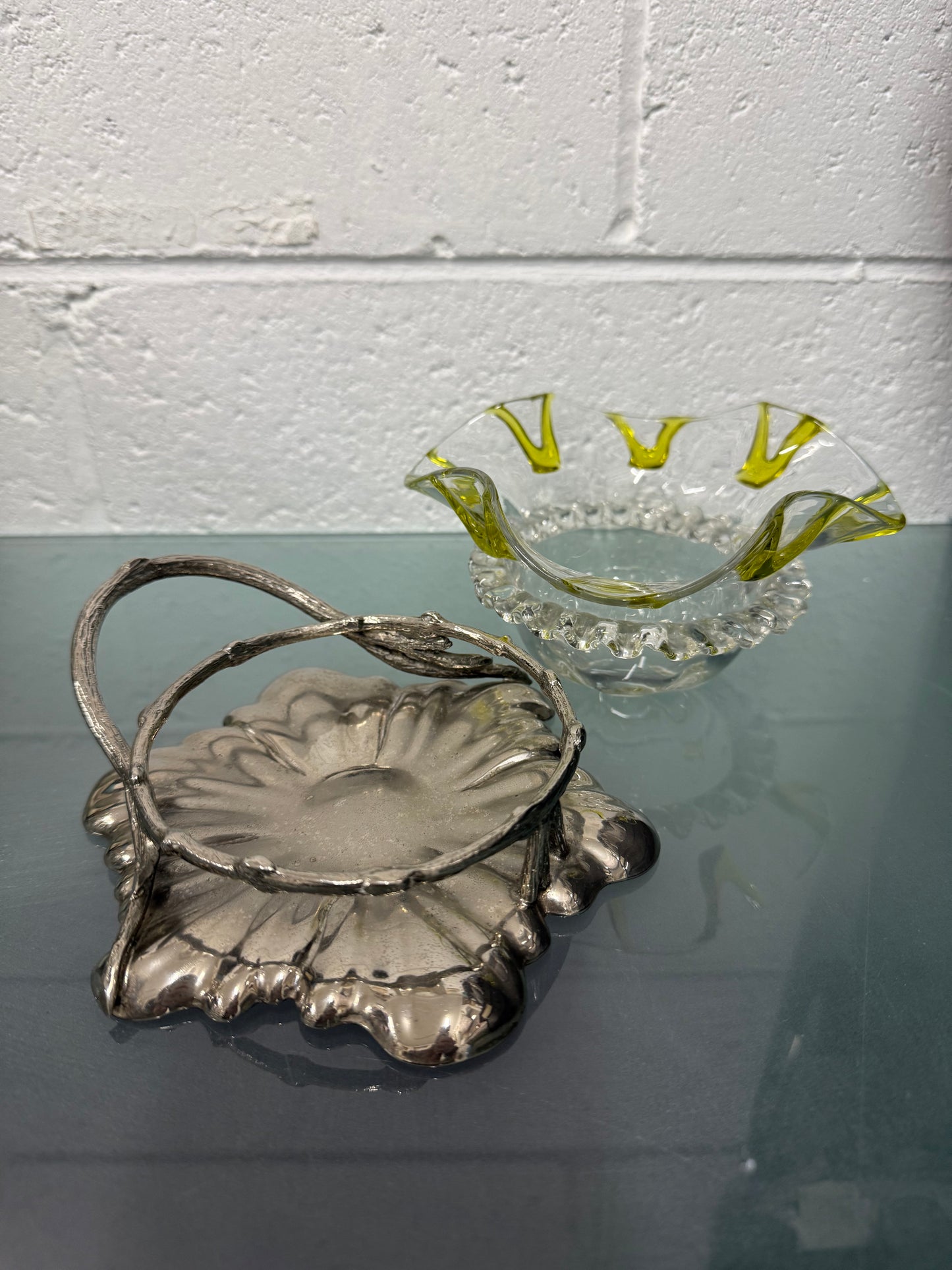 Antique Walker & Hall Silver Plate Stand With Frilled Glass Bowl