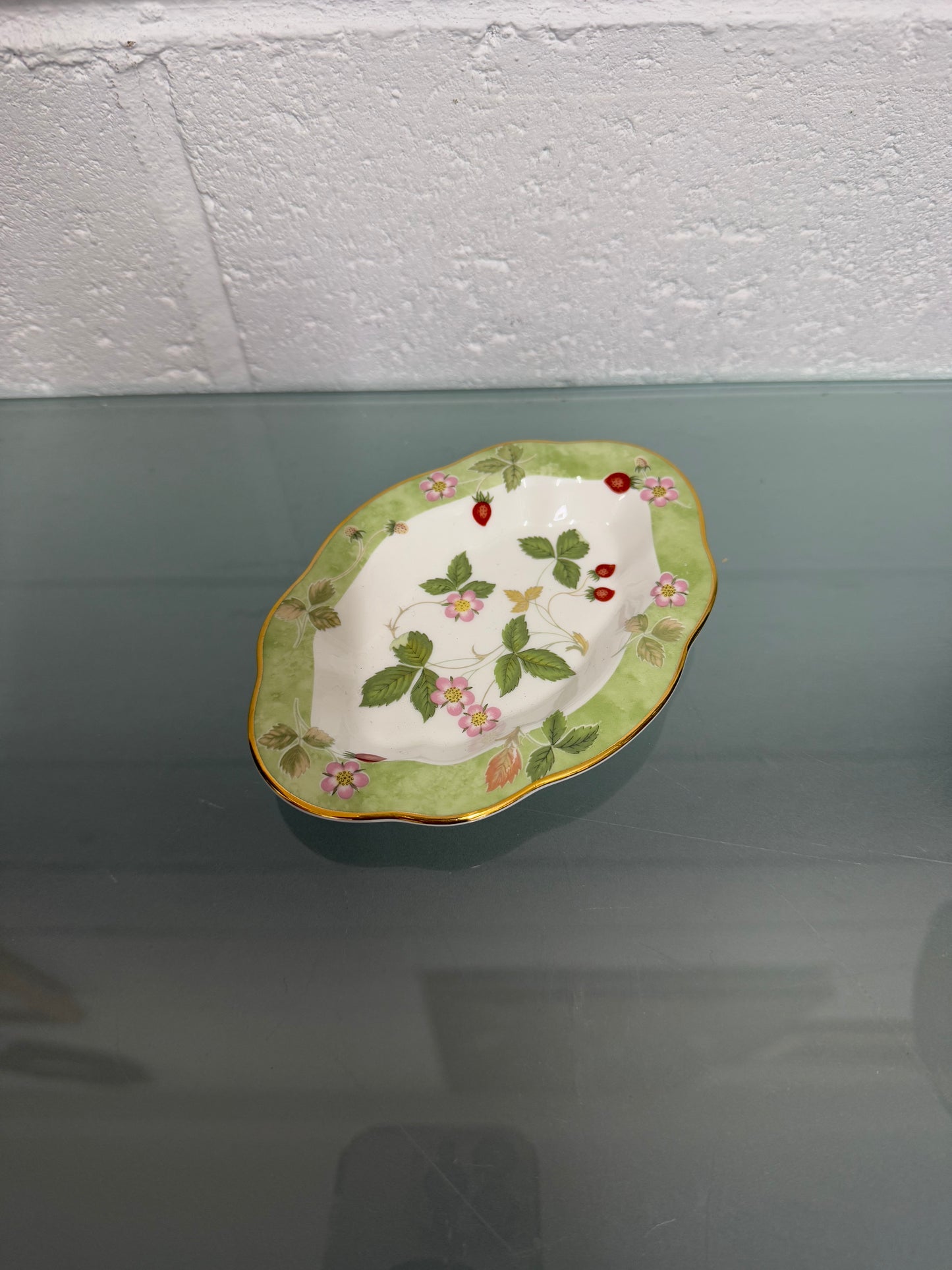 Wedgwood Wild Strawberry Dish