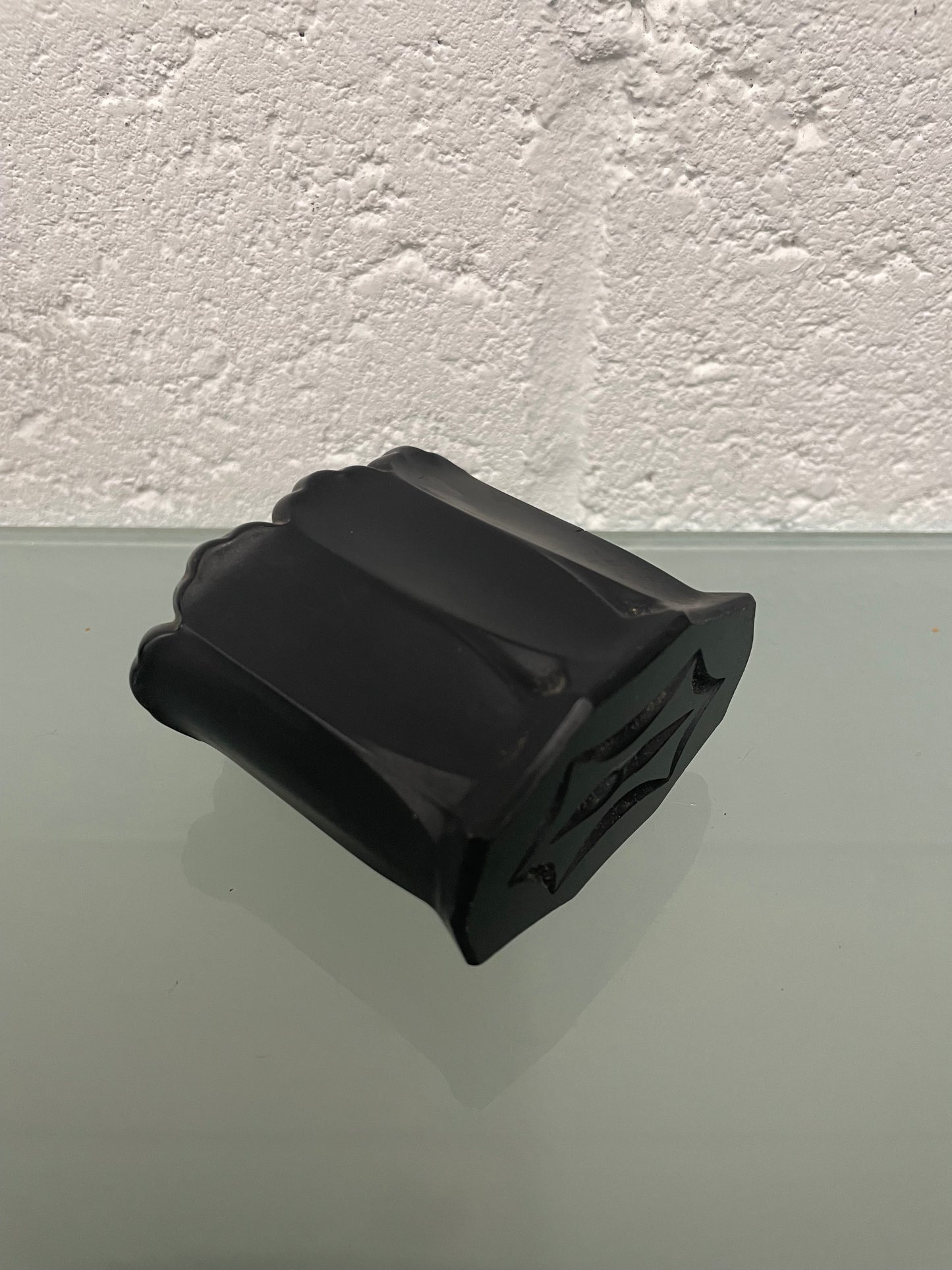 Victorian black satin glass pen / toothpick holder. In good original condition. Please see photos as they form part of the description.