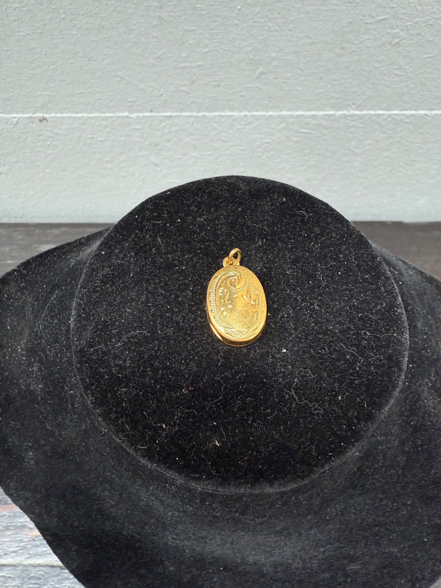 9 Carat Gold Plated Locket