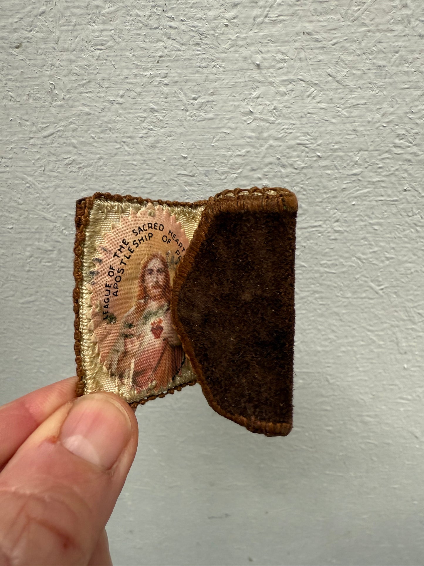 Vintage Pocket Reliquary Sacred Heart Of Jess