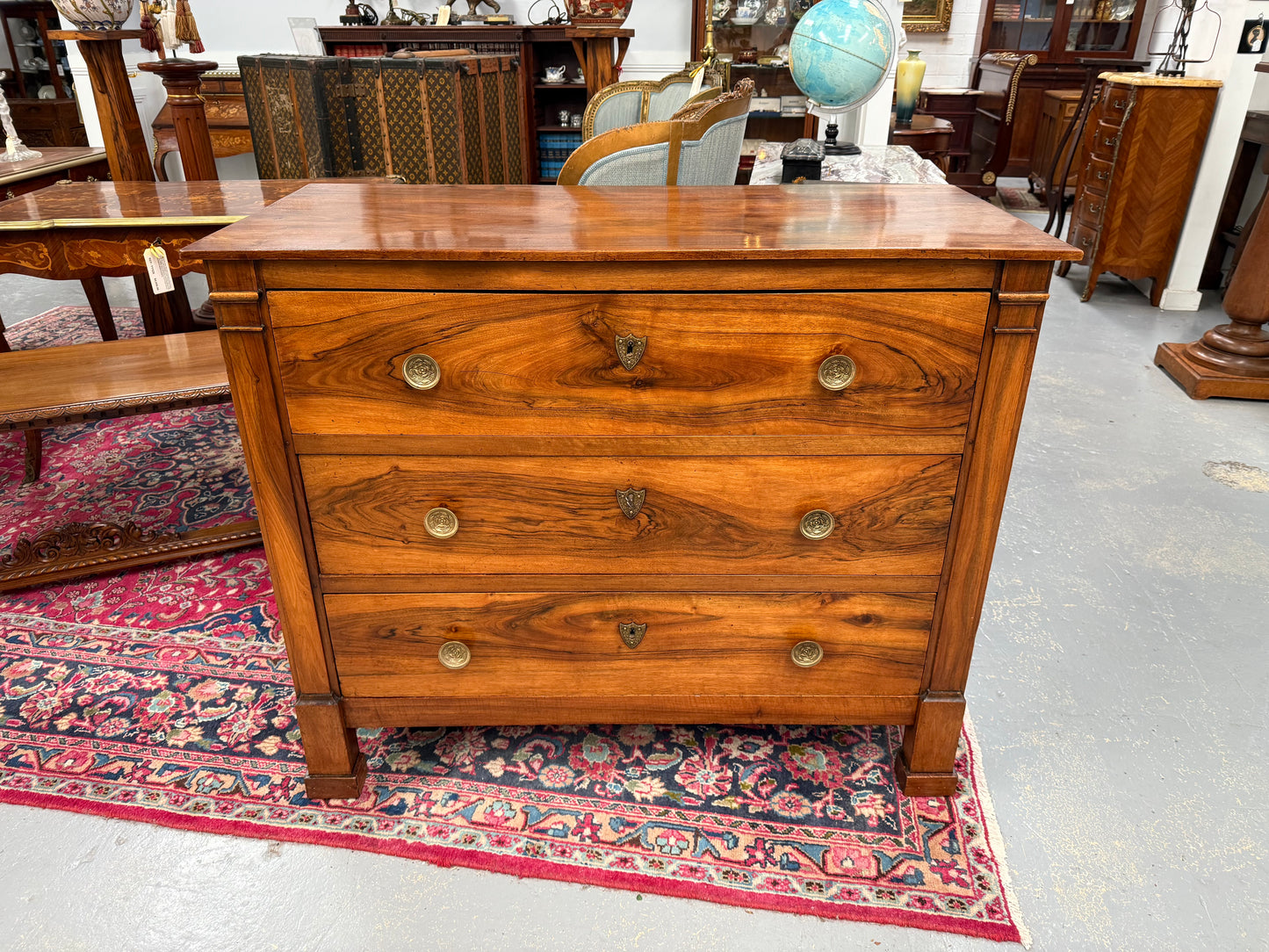 Beautifully Grained Walnut Mid 19th Century Chest Of Drawers