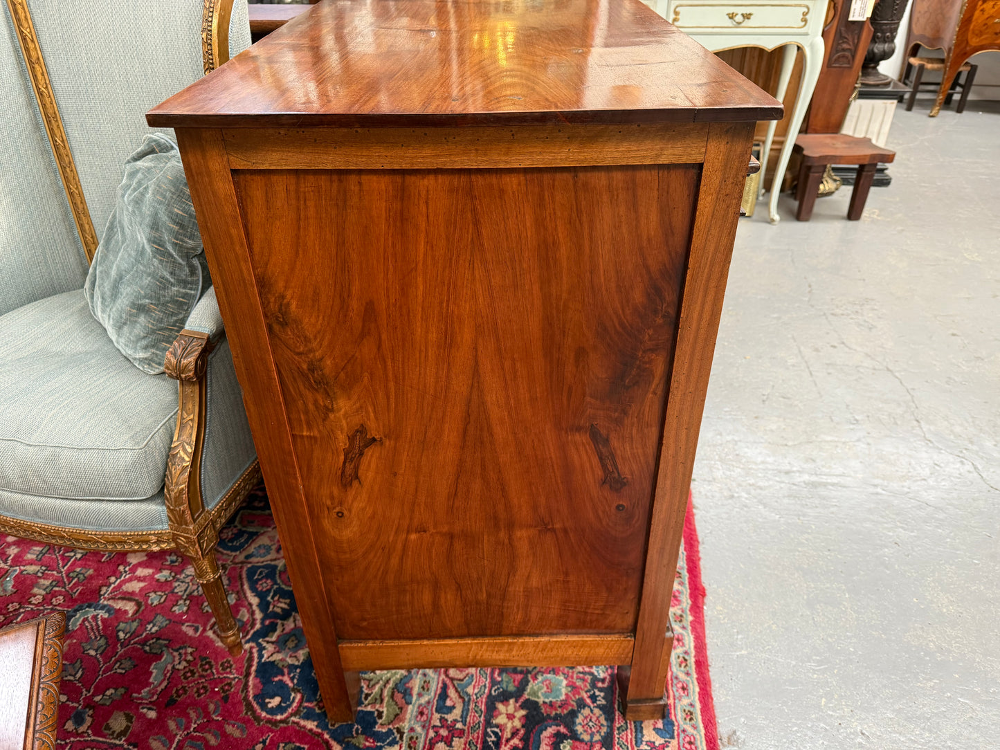 Beautifully Grained Walnut Mid 19th Century Chest Of Drawers