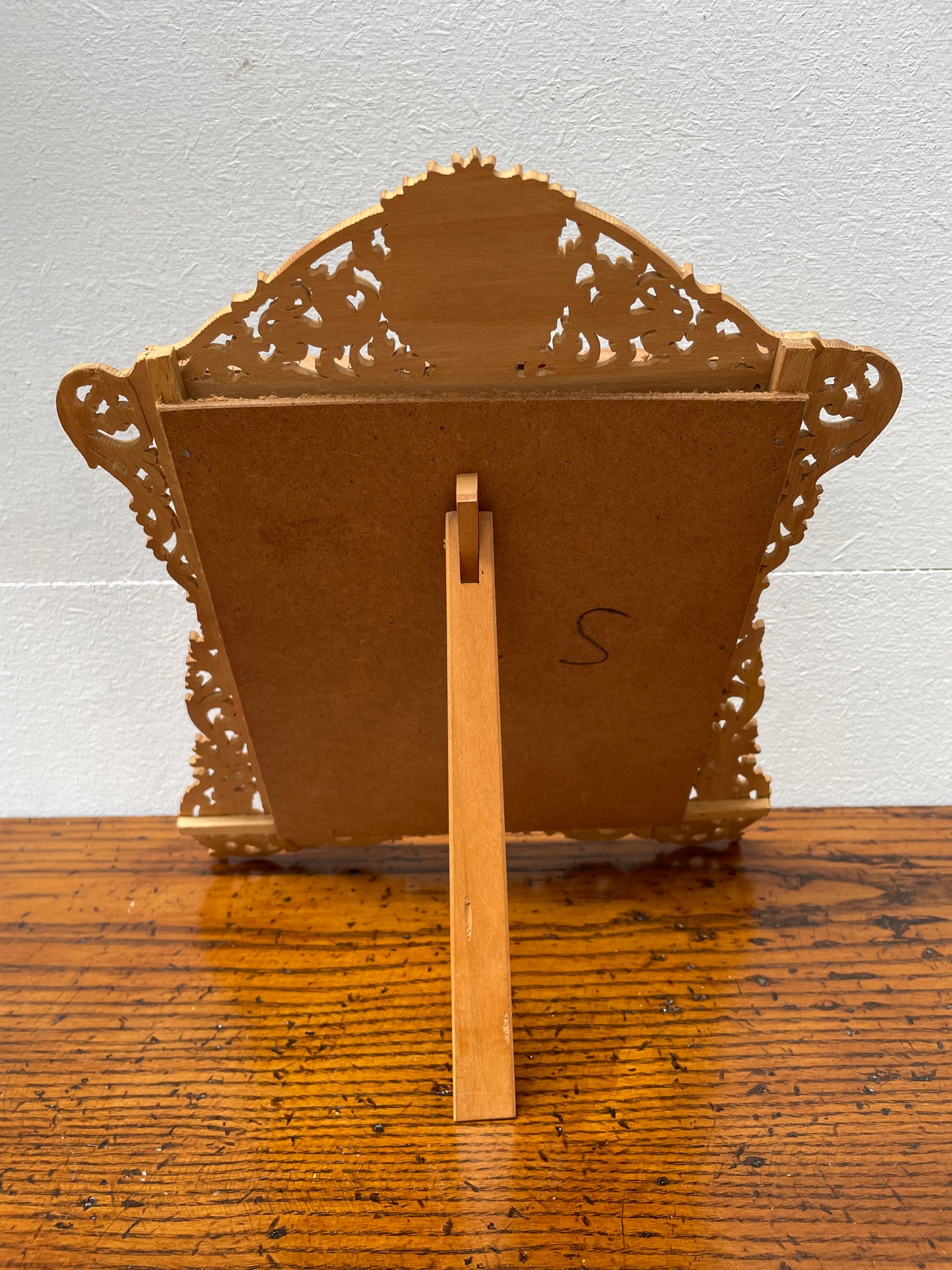 Fabulous & Intricate Vintage Wooden Fretwork Picture Frame