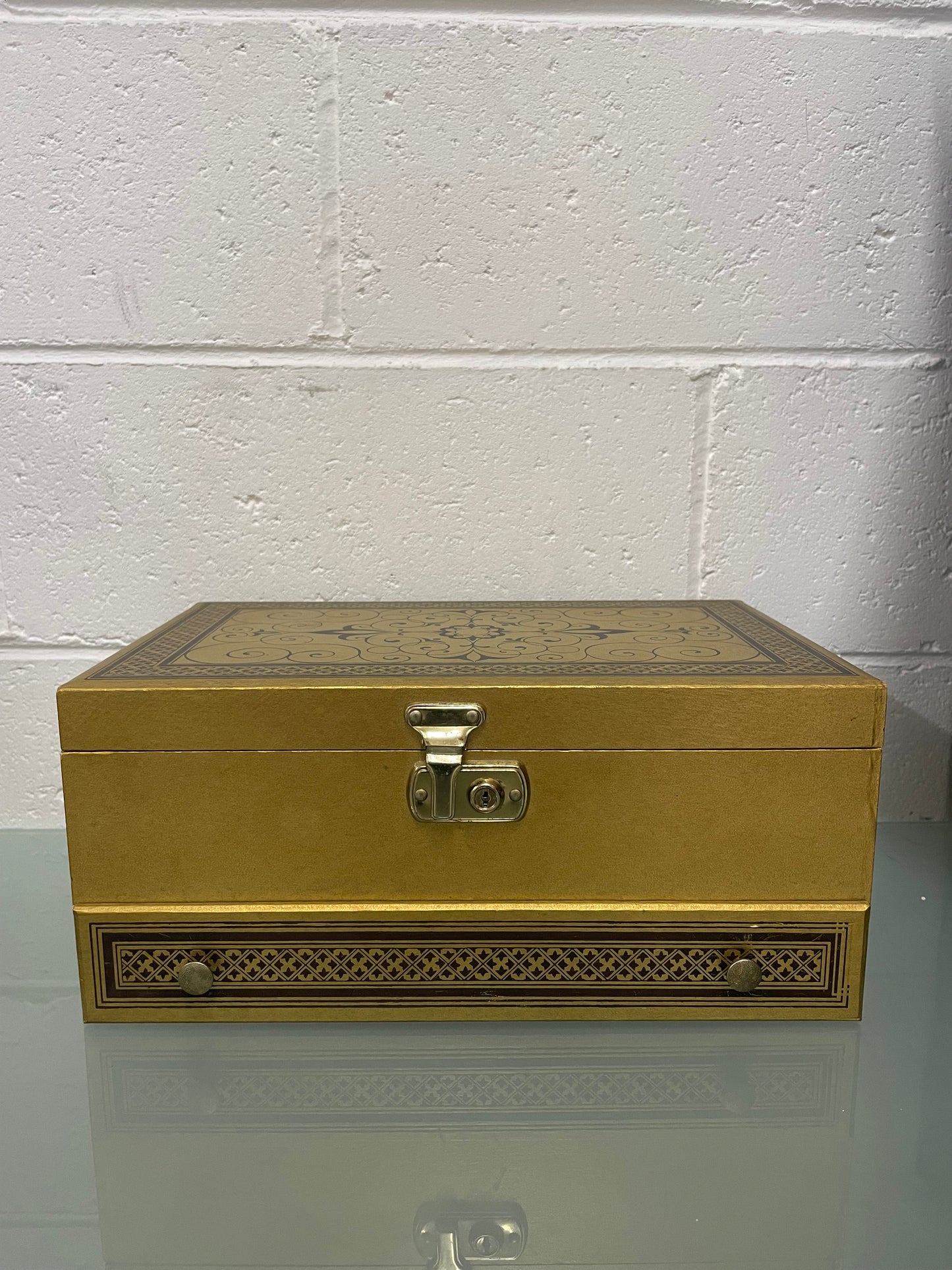 Vintage Musical Jewellery Box
