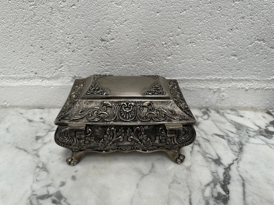 Pretty Vintage Decorative Jewellery box