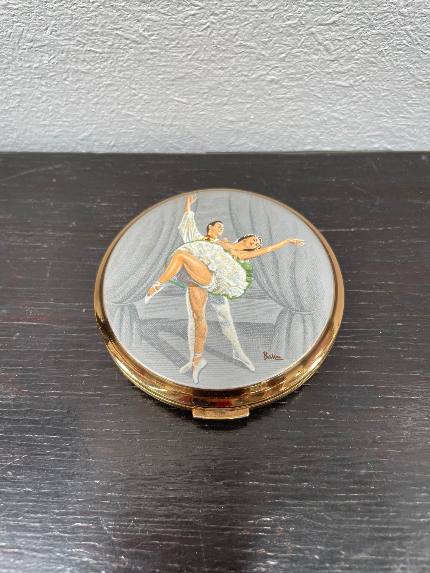 Stratton Enamel Powder Compact