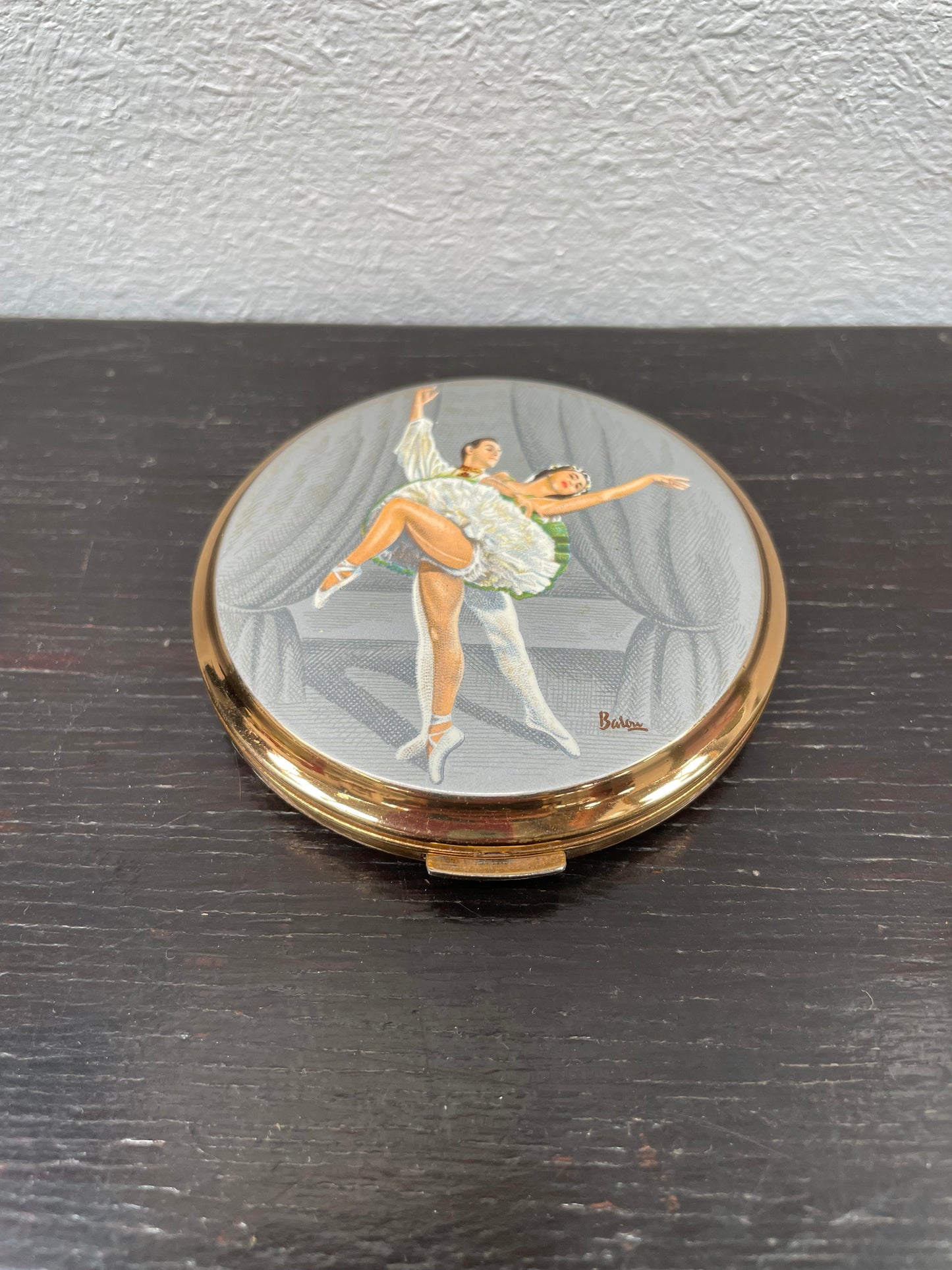 Stratton Enamel Powder Compact