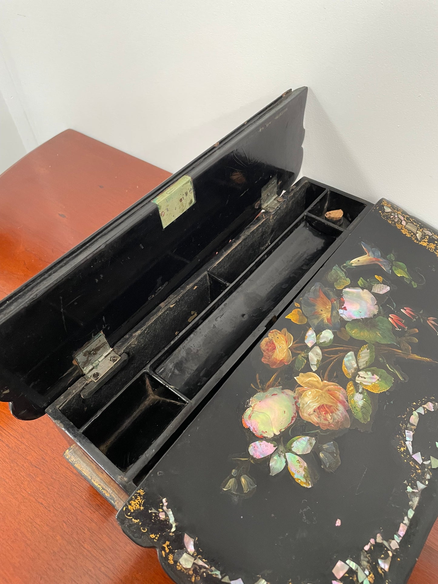 Lovely Victorian Paper Mache Writing Slope