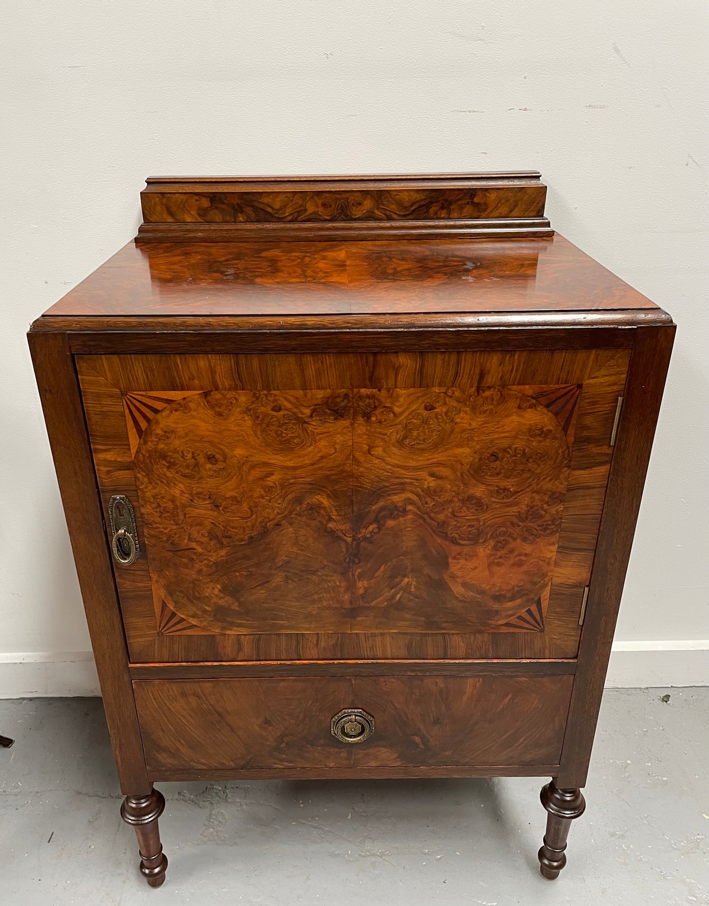 Attractive Inlaid Walnut Side Cabinet