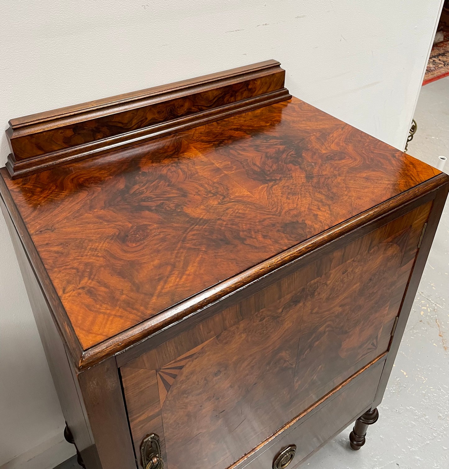 Attractive Inlaid Walnut Side Cabinet
