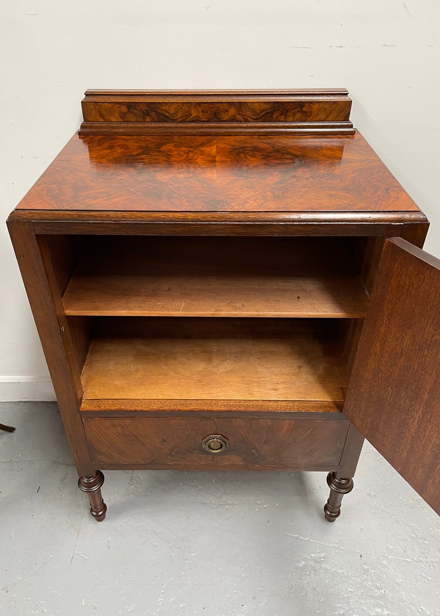 Attractive Inlaid Walnut Side Cabinet