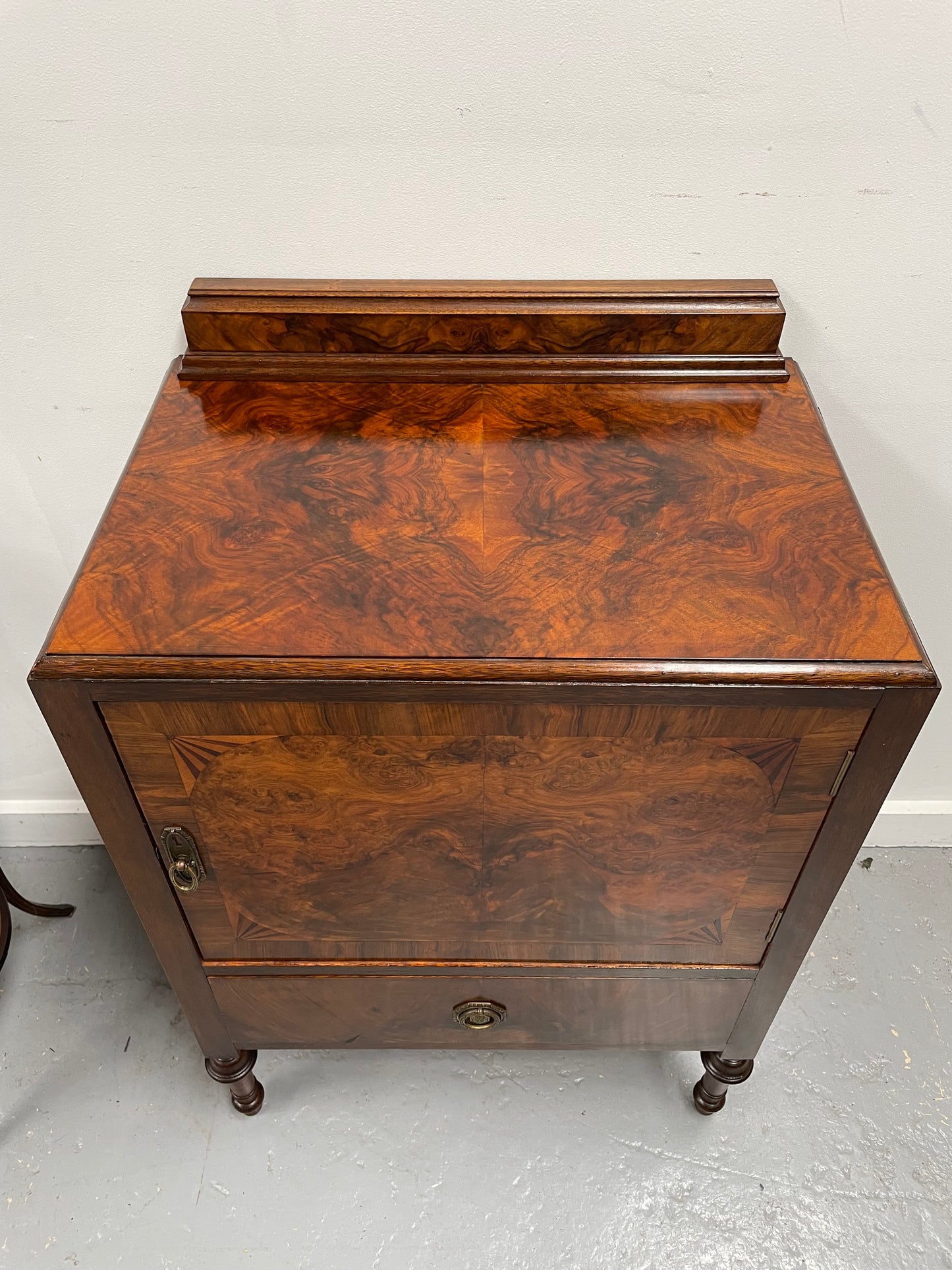 Attractive Inlaid Walnut Side Cabinet