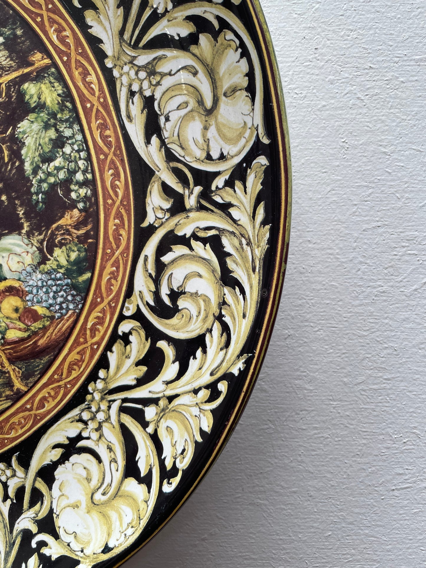 Majolica Varsace Style Wall Plate