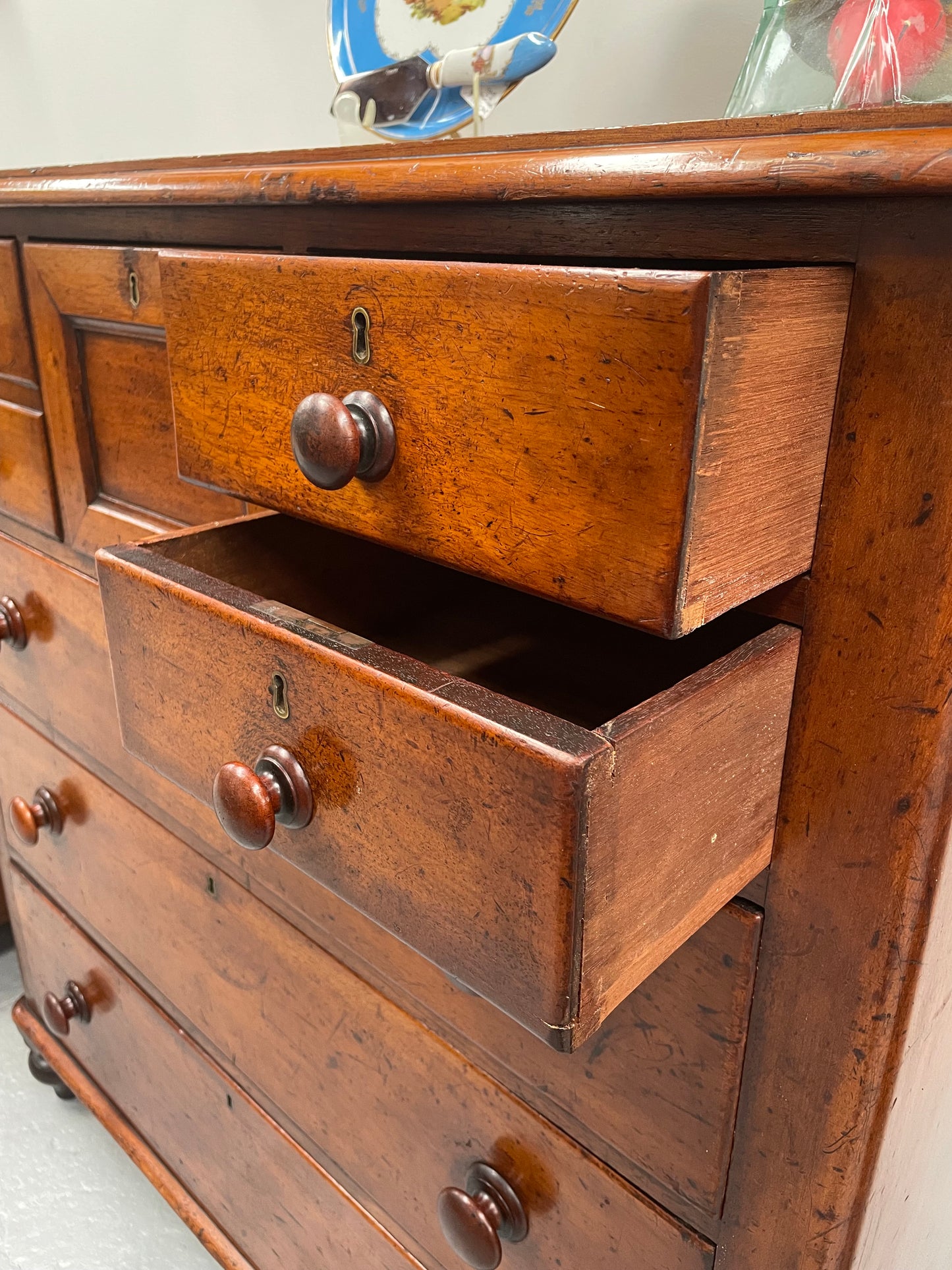 Beautiful Victorian Cedar set of Chest of Drawers