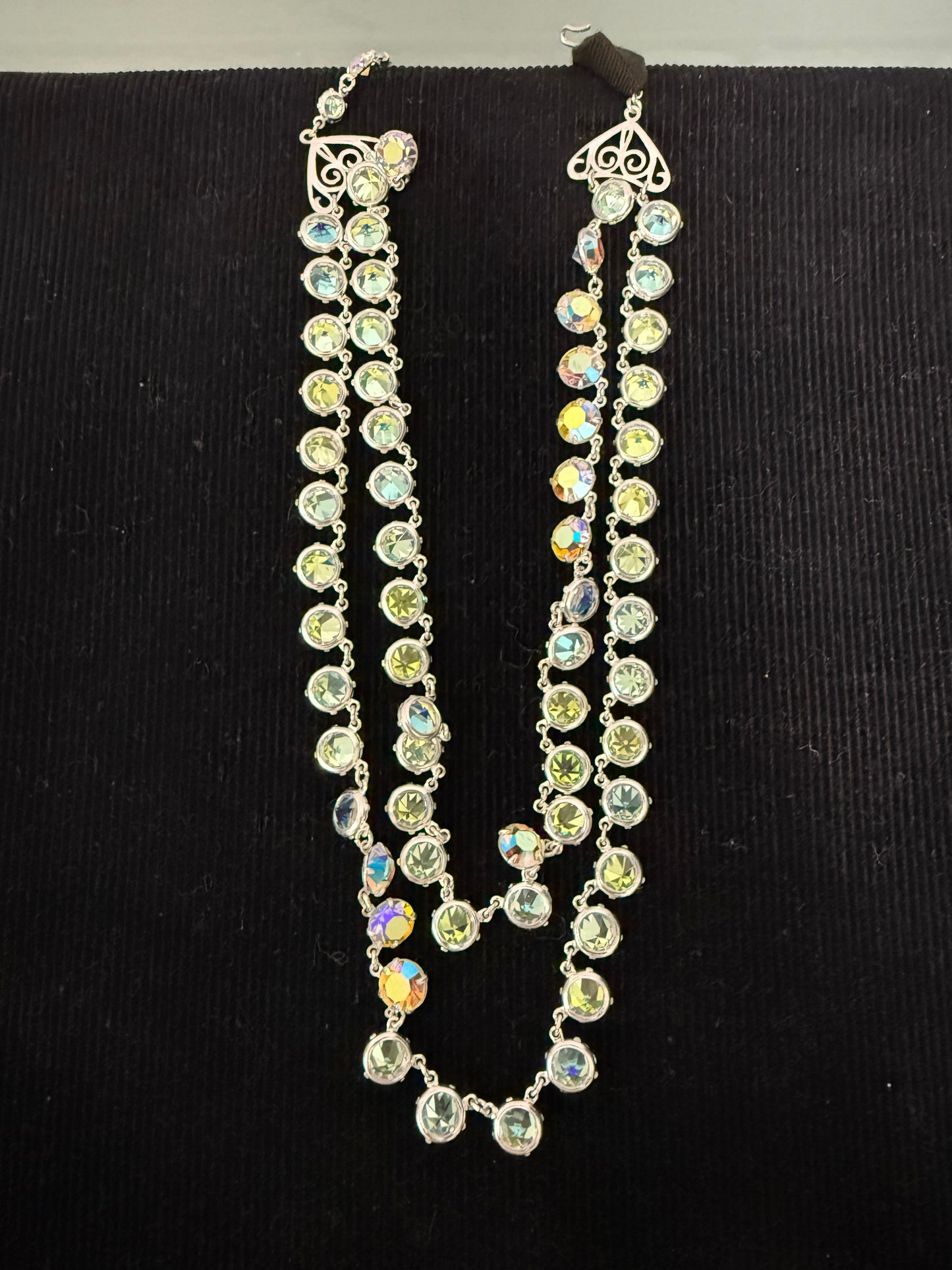 Vintage Aurora Borealis Glass Beads Necklace