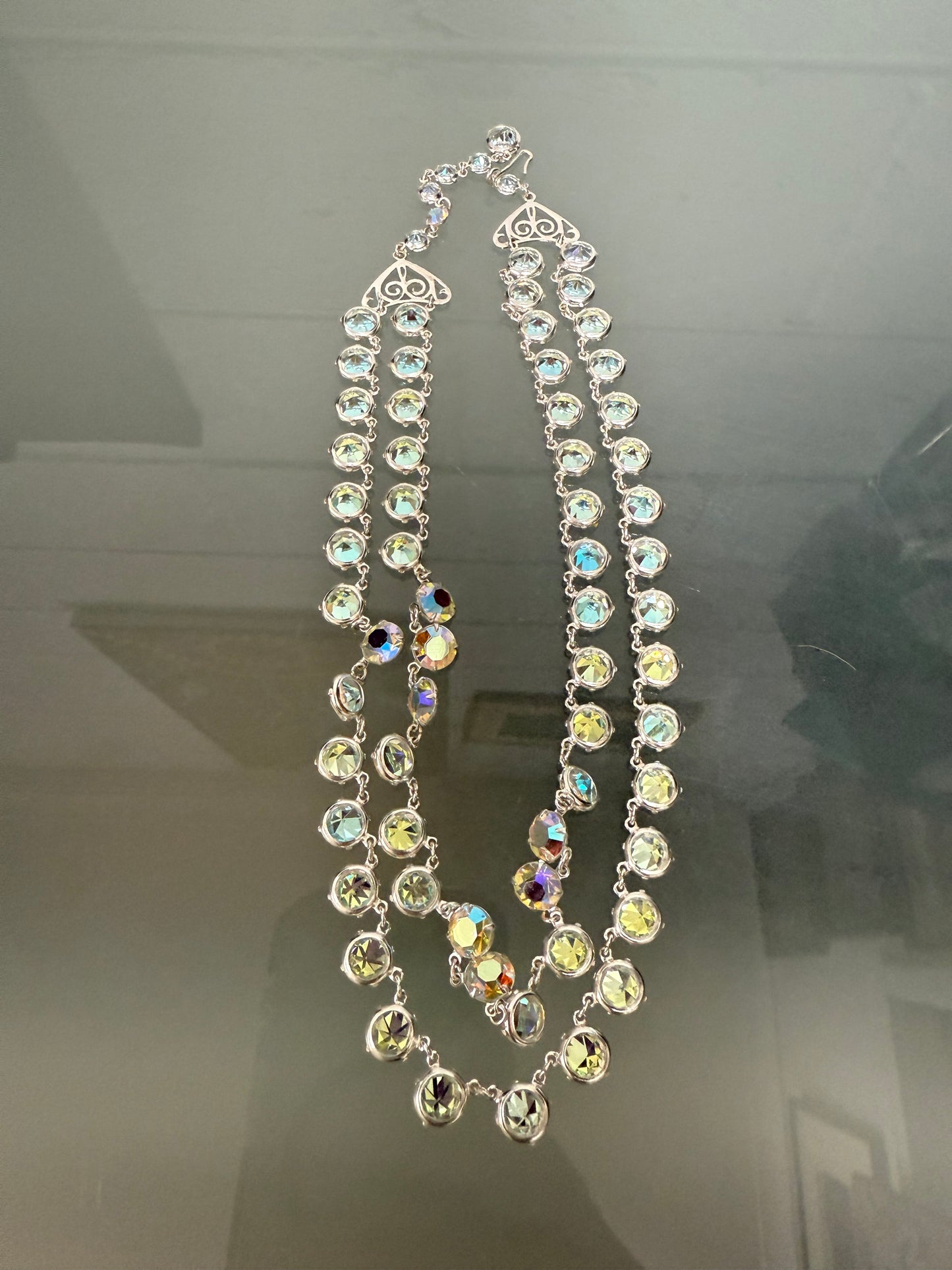 Vintage Aurora Borealis Glass Beads Necklace