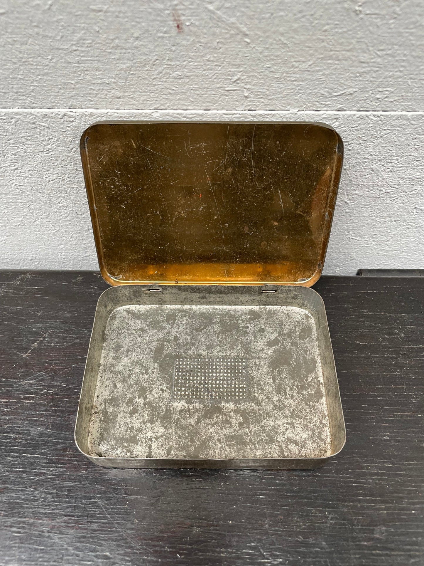 Vintage Lucky Hit Tobacco Tin