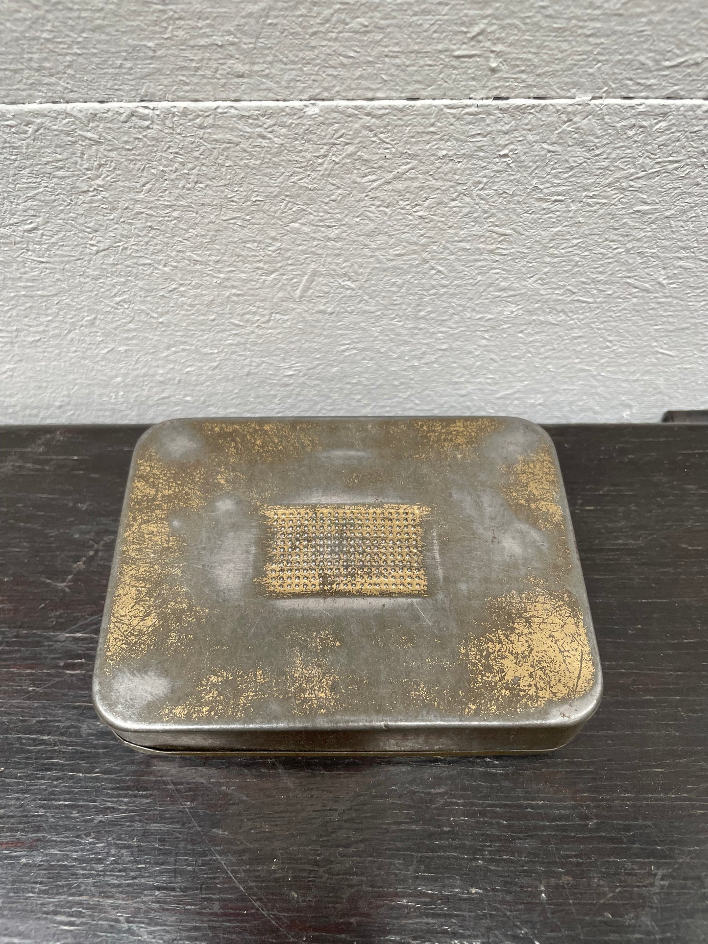 Vintage Lucky Hit Tobacco Tin