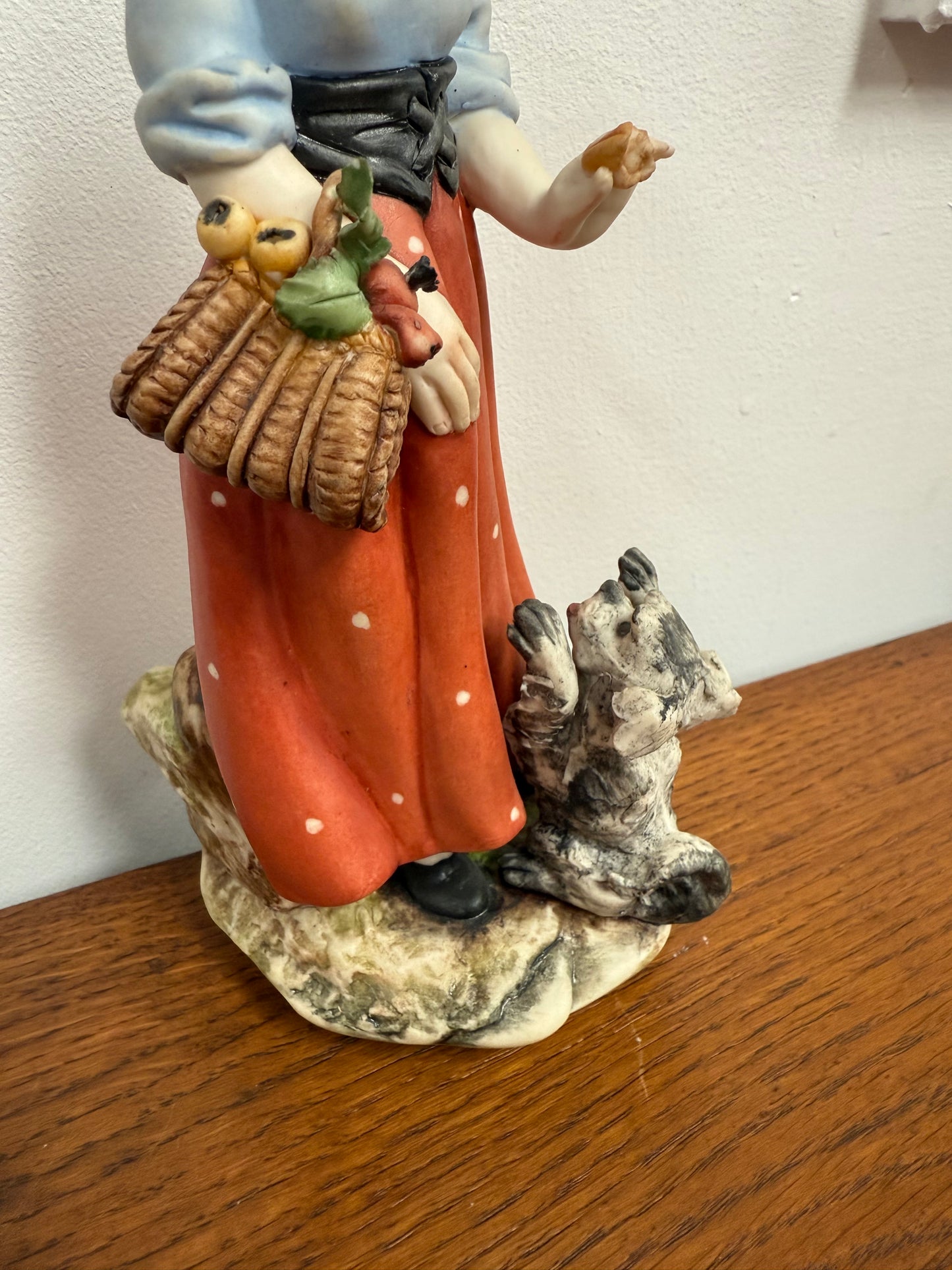Lovely Vintage Figurine