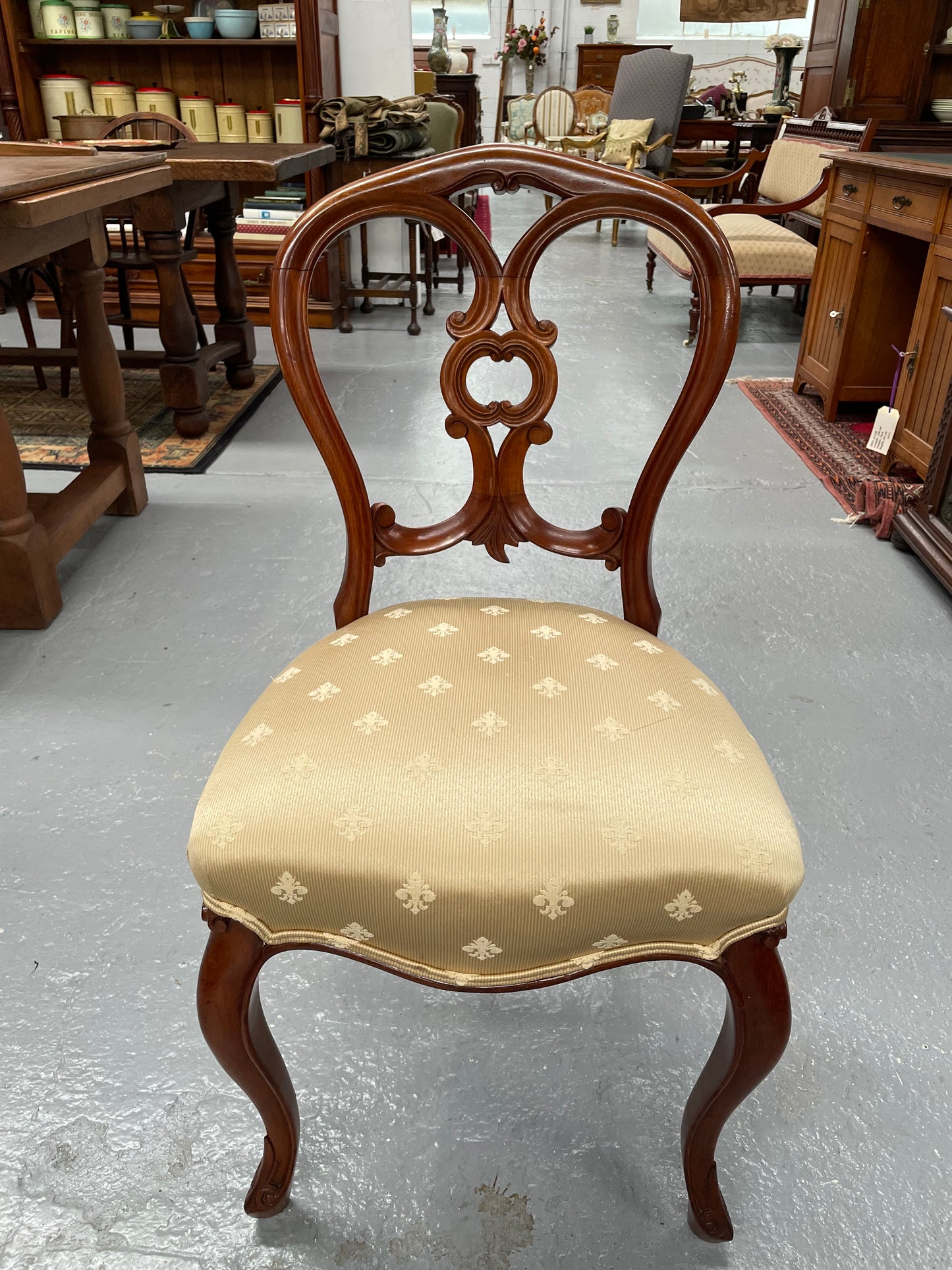 Antique Victorian Walnut Nicely Upholstered Ornate Decorative Chair