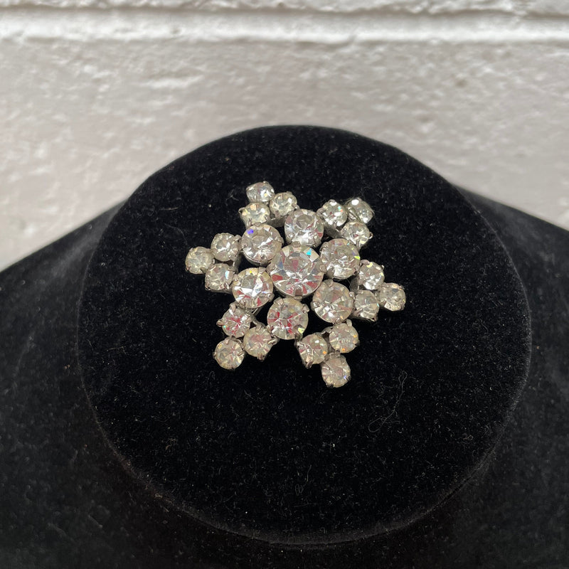 Pretty Vintage Art Deco Style Brooch