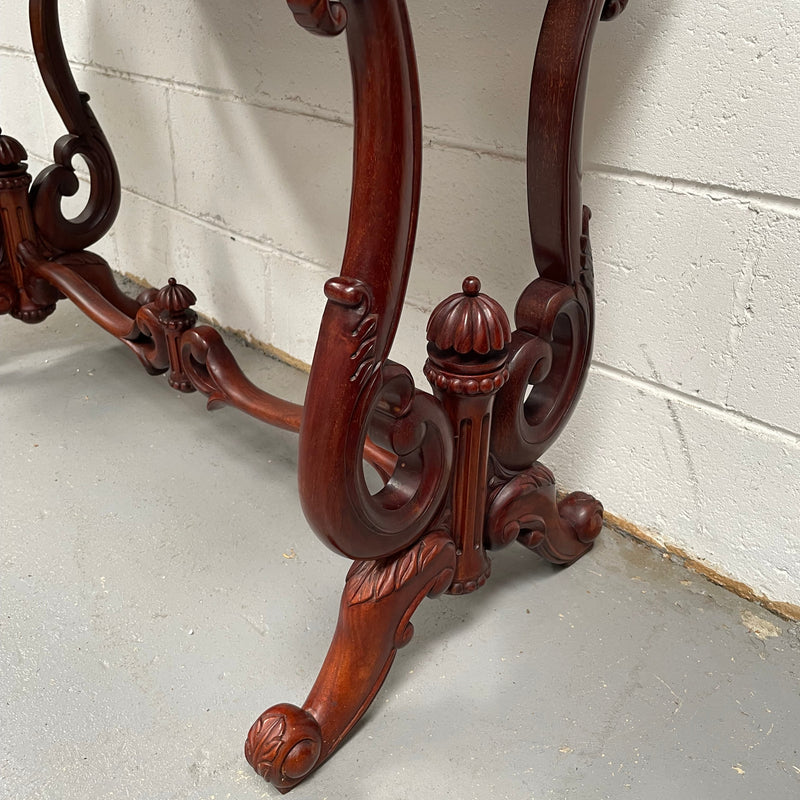 Superb Vintage Colonial Style Mahogany Hall Table Circa:1970's