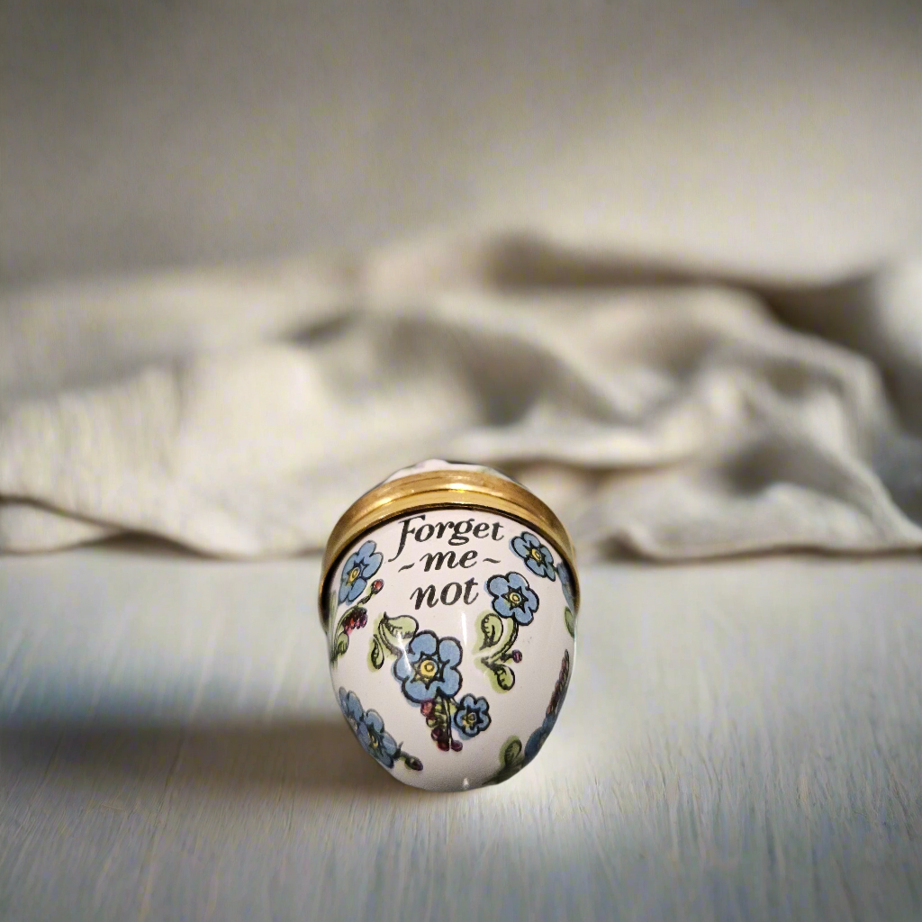 Bilston Enamel Forget Me Not Pill Box