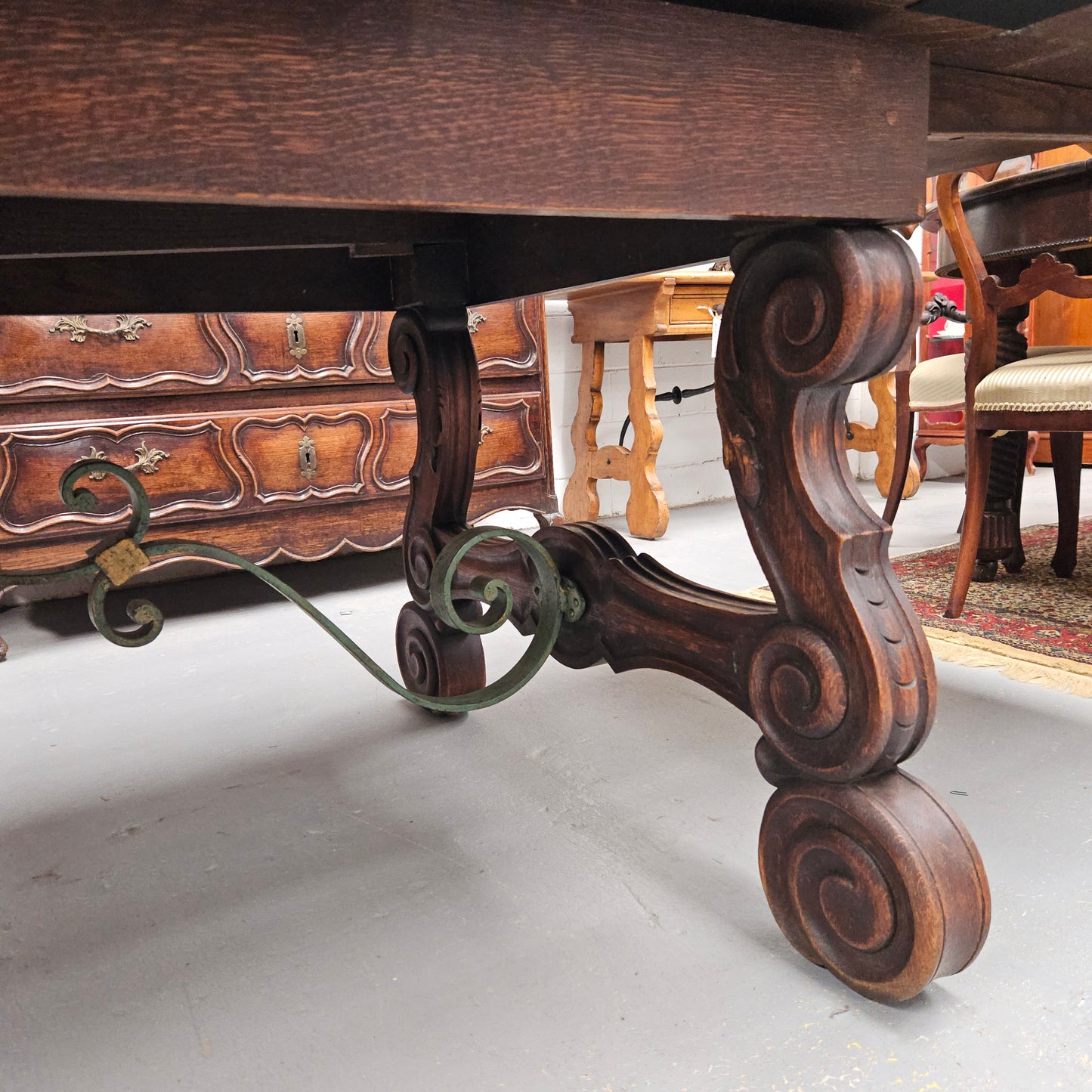 Beautiful French Oak Spanish Style Extension Dining Table