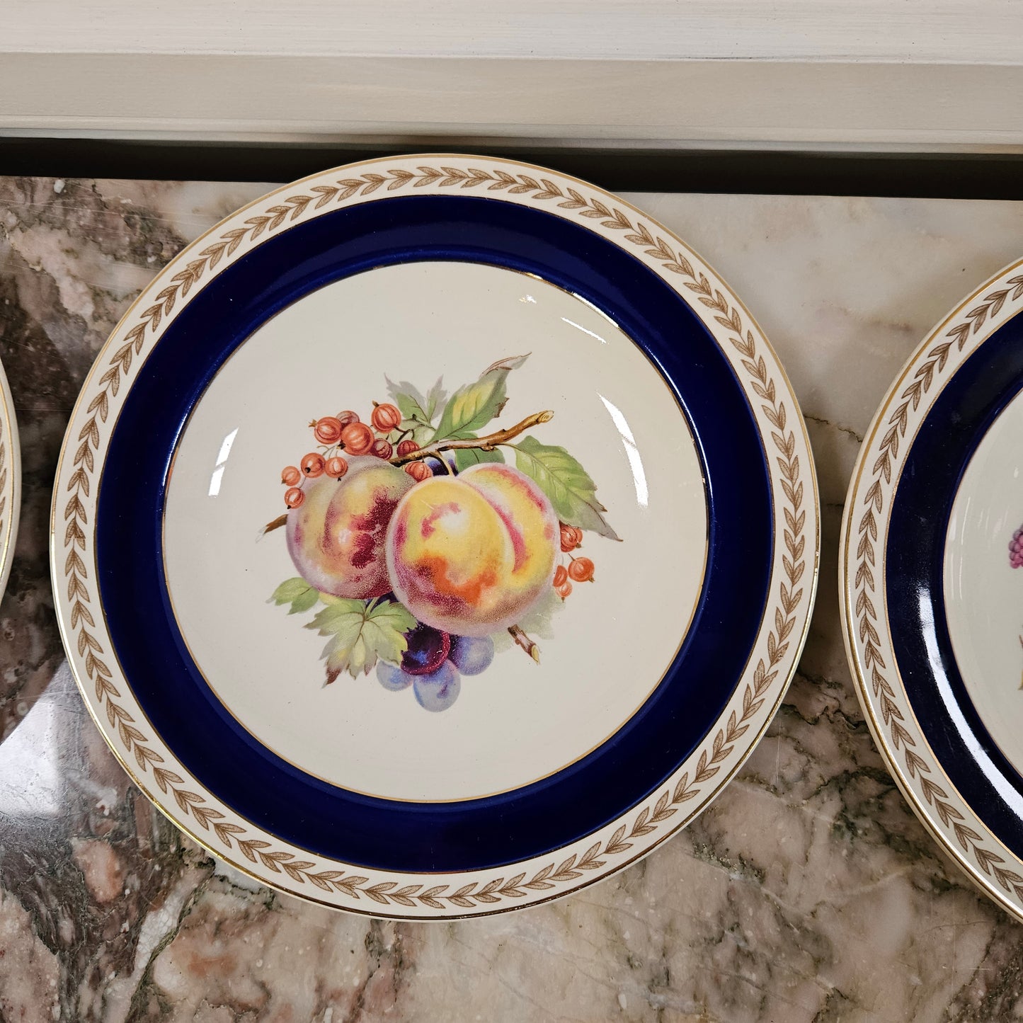 Set of 6 Stunning Crown Ducal Bowls With Fruit Centres