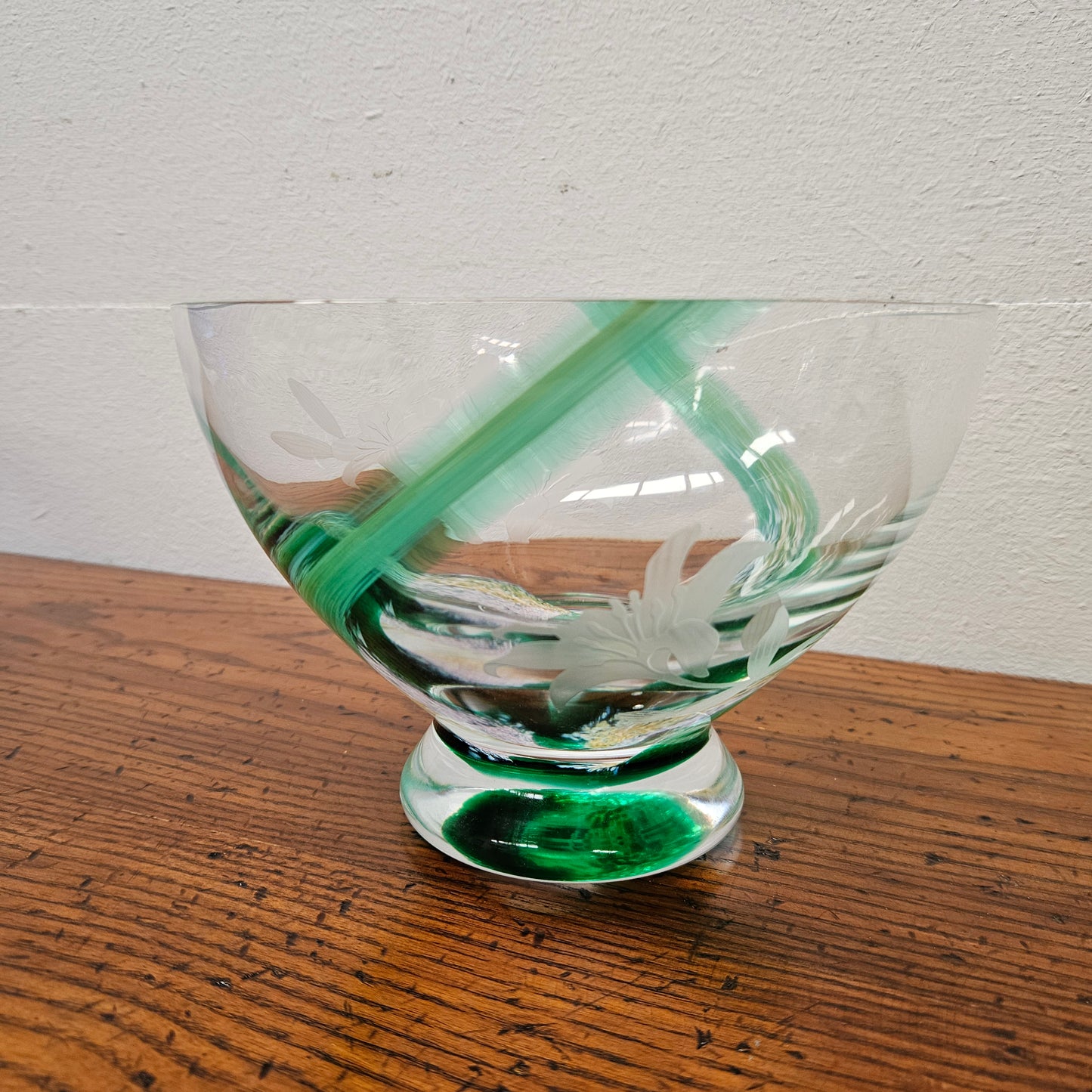 Caitness Green Swirl & Etched Glass Vase
