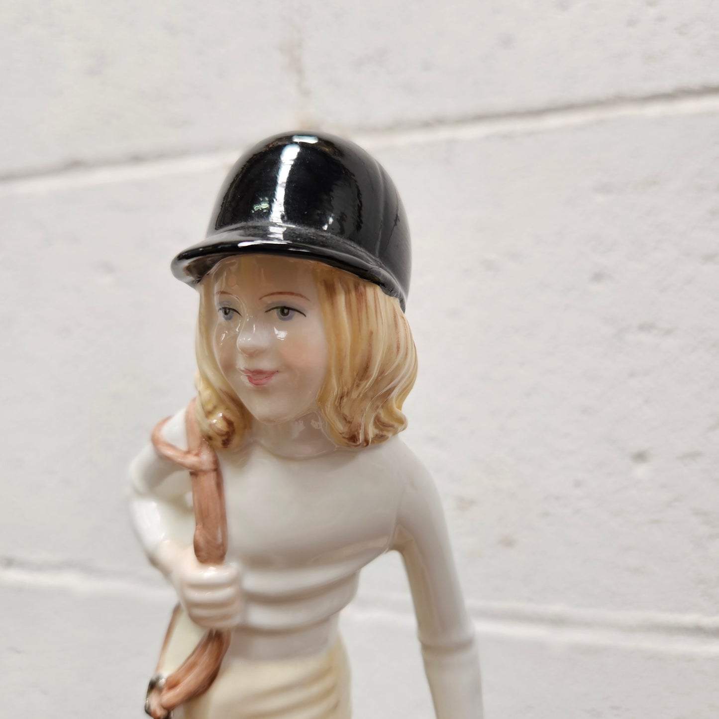Coalport English 'Feeding Time' Figurine