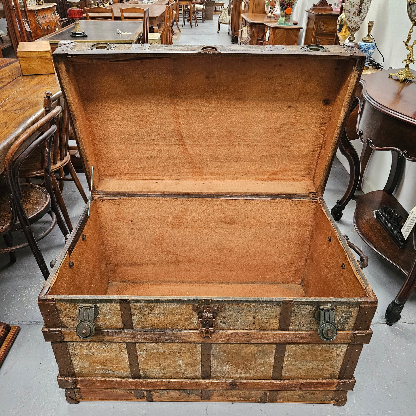 Impressive Antique Saratoga Trunk