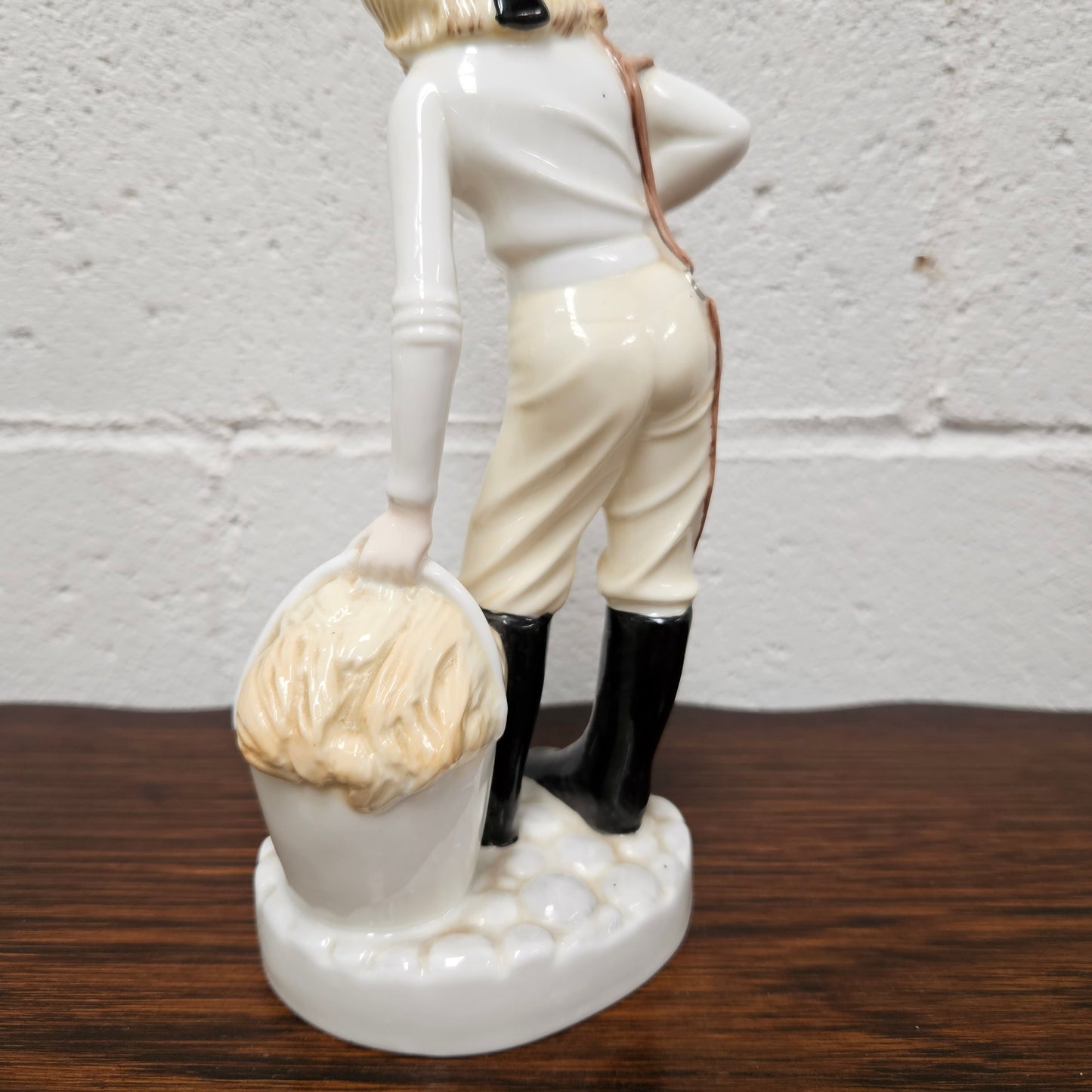 Coalport English 'Feeding Time' Figurine