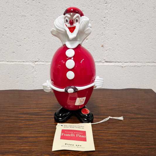 Very rare Murano Glass Christmas clown By Fratelli Pitau. It still has its original sticker and tag. It is in good original condition with no chips or cracks.
