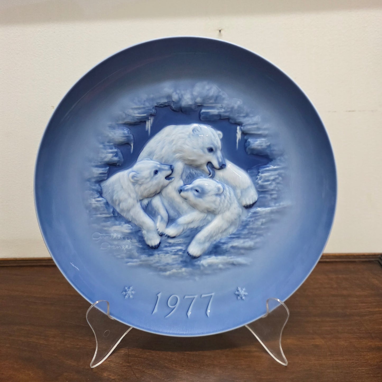 Vintage Hutschenreuther 1977 Display Plate