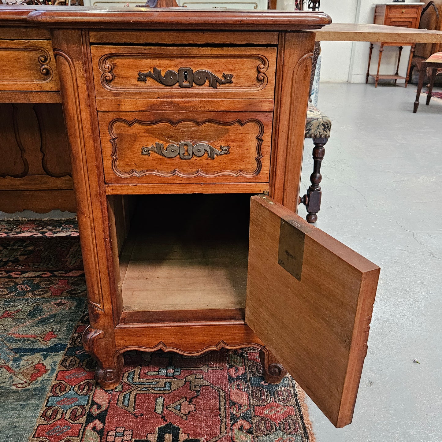 Stunning French Louis XV Style Leather Top Desk