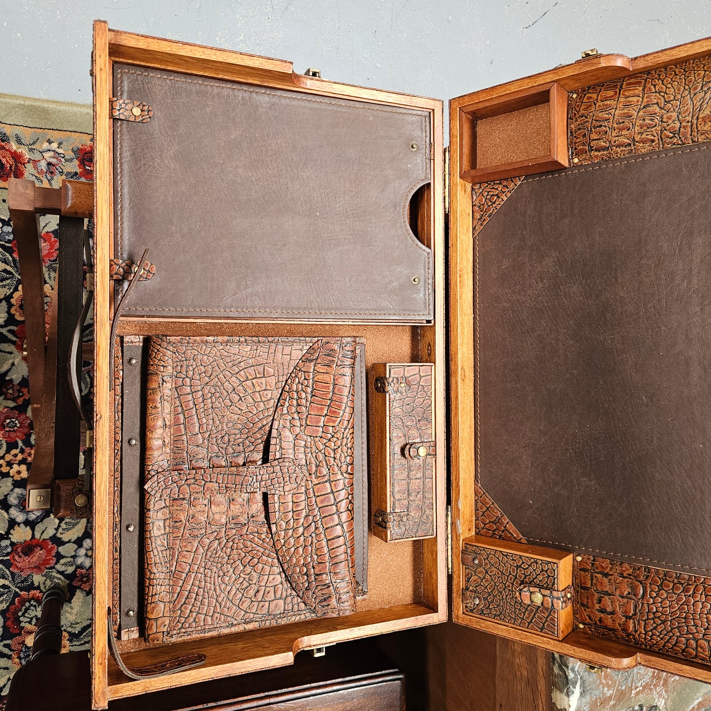 Vintage Campaign Style Leather Brass Bound Writing Compendium